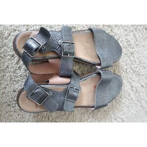 Wonders Mas Amor‎ Metallic Silver Sandals, Wedge Spain Buckles Size 40 US 9